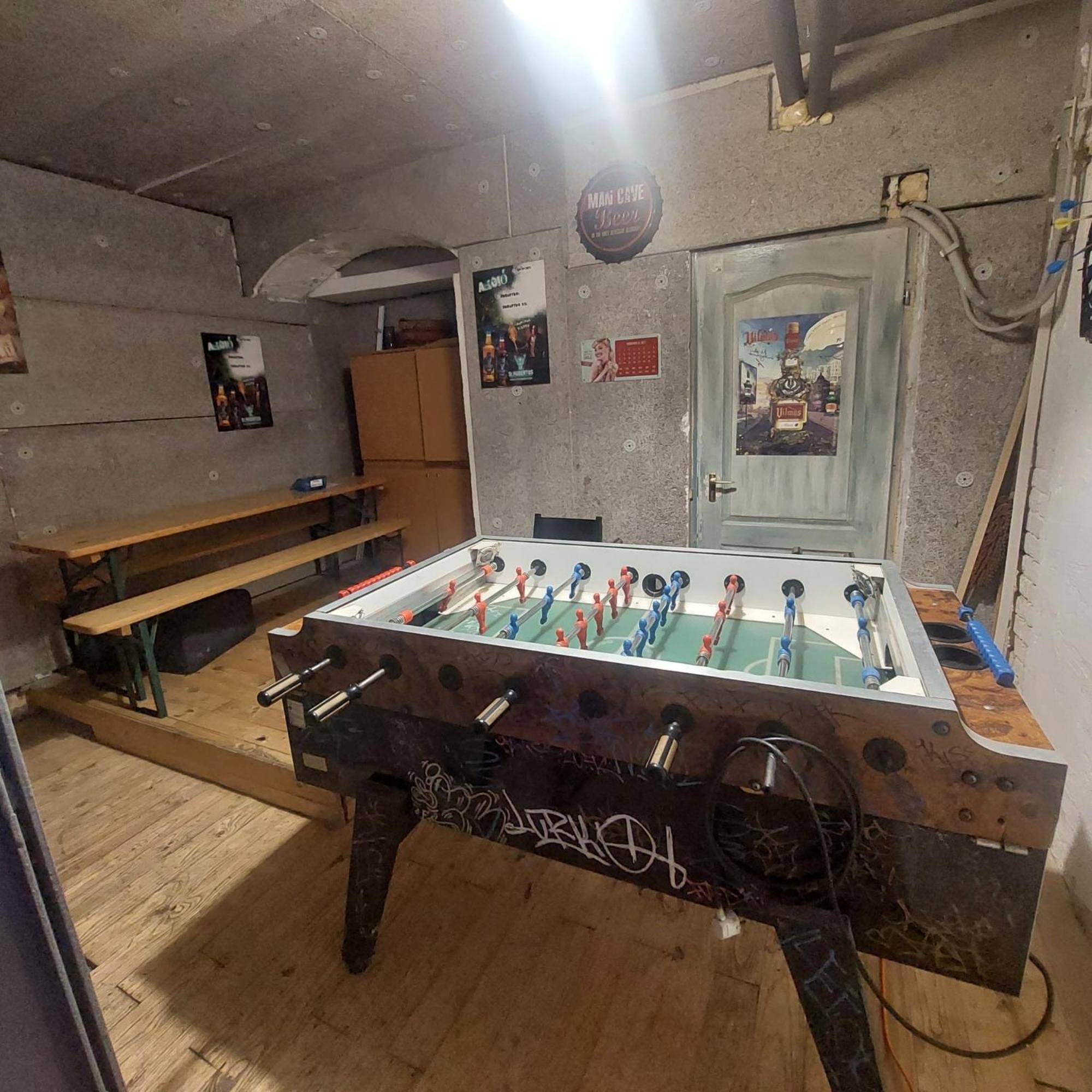 Whole Basement Former Pub2 For Stag Do, Men'S Cave Budapeşte Dış mekan fotoğraf