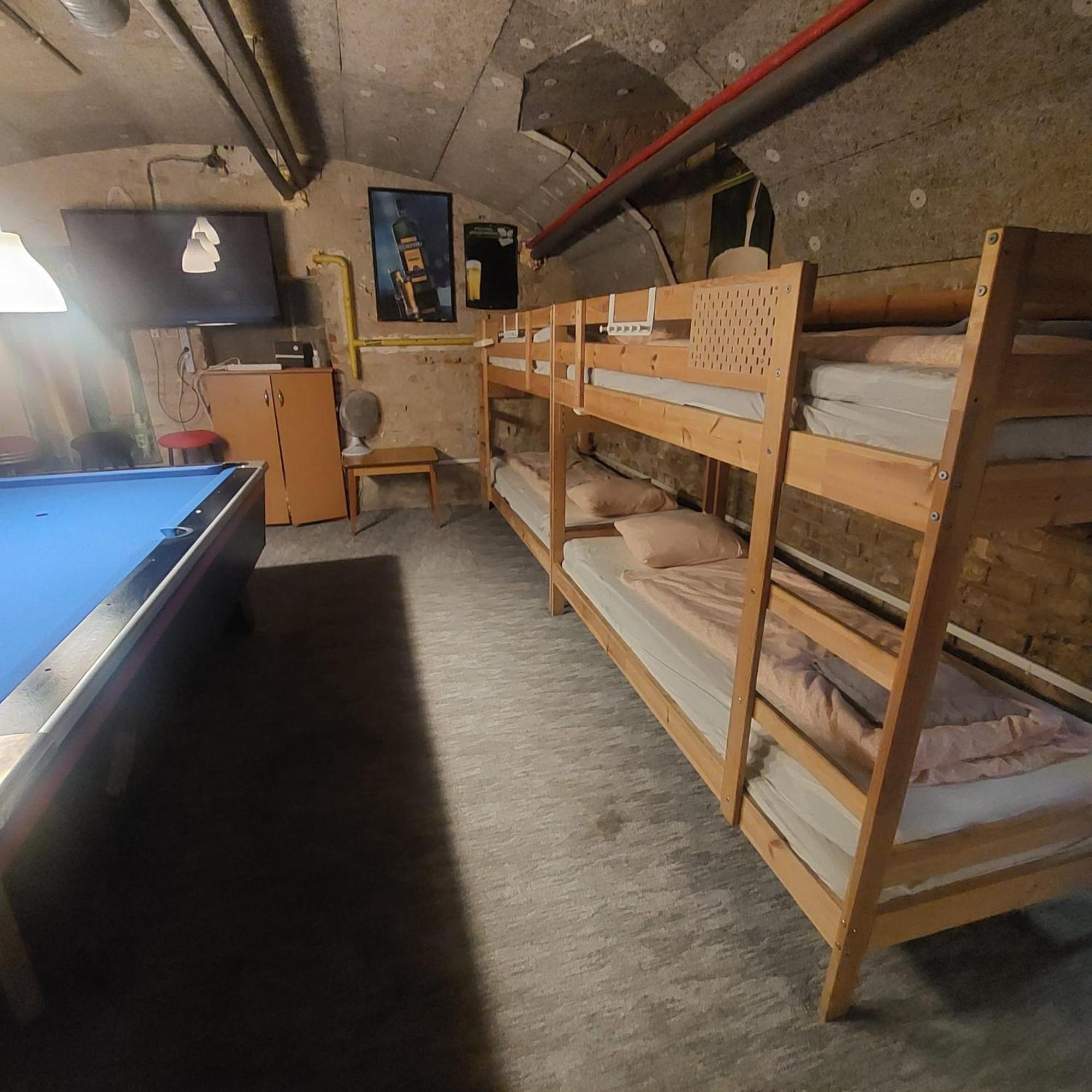 Whole Basement Former Pub2 For Stag Do, Men'S Cave Budapeşte Dış mekan fotoğraf
